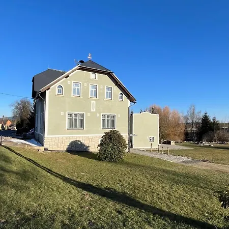Apartment 1914 Radlo
